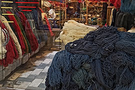 فروشگاه مصالح اولیه بافت تابلو فرش در بازار تبریز